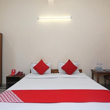 Oyo 9001 Hotel East West コルカタ エクステリア 写真