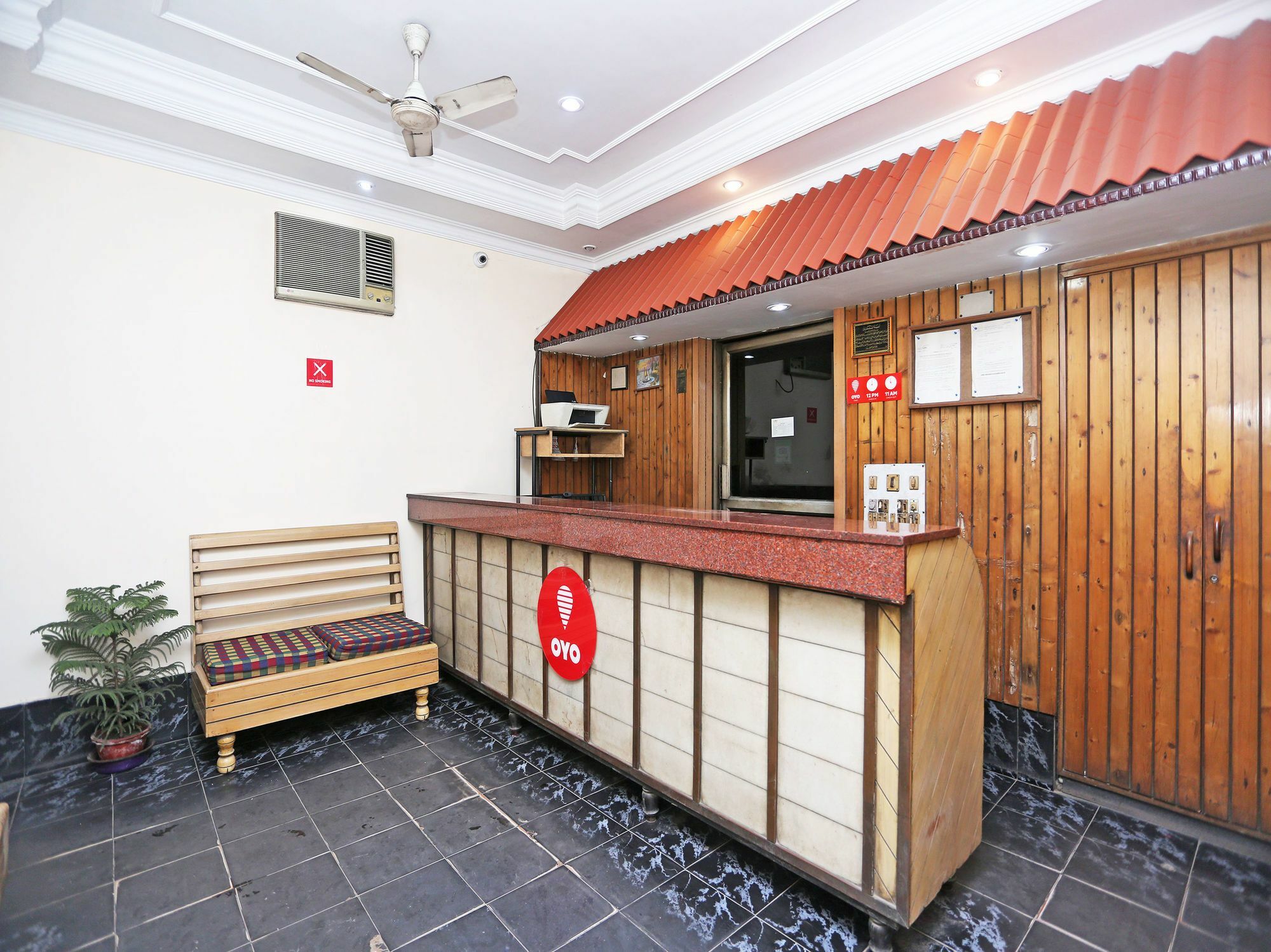 Oyo 9001 Hotel East West コルカタ エクステリア 写真