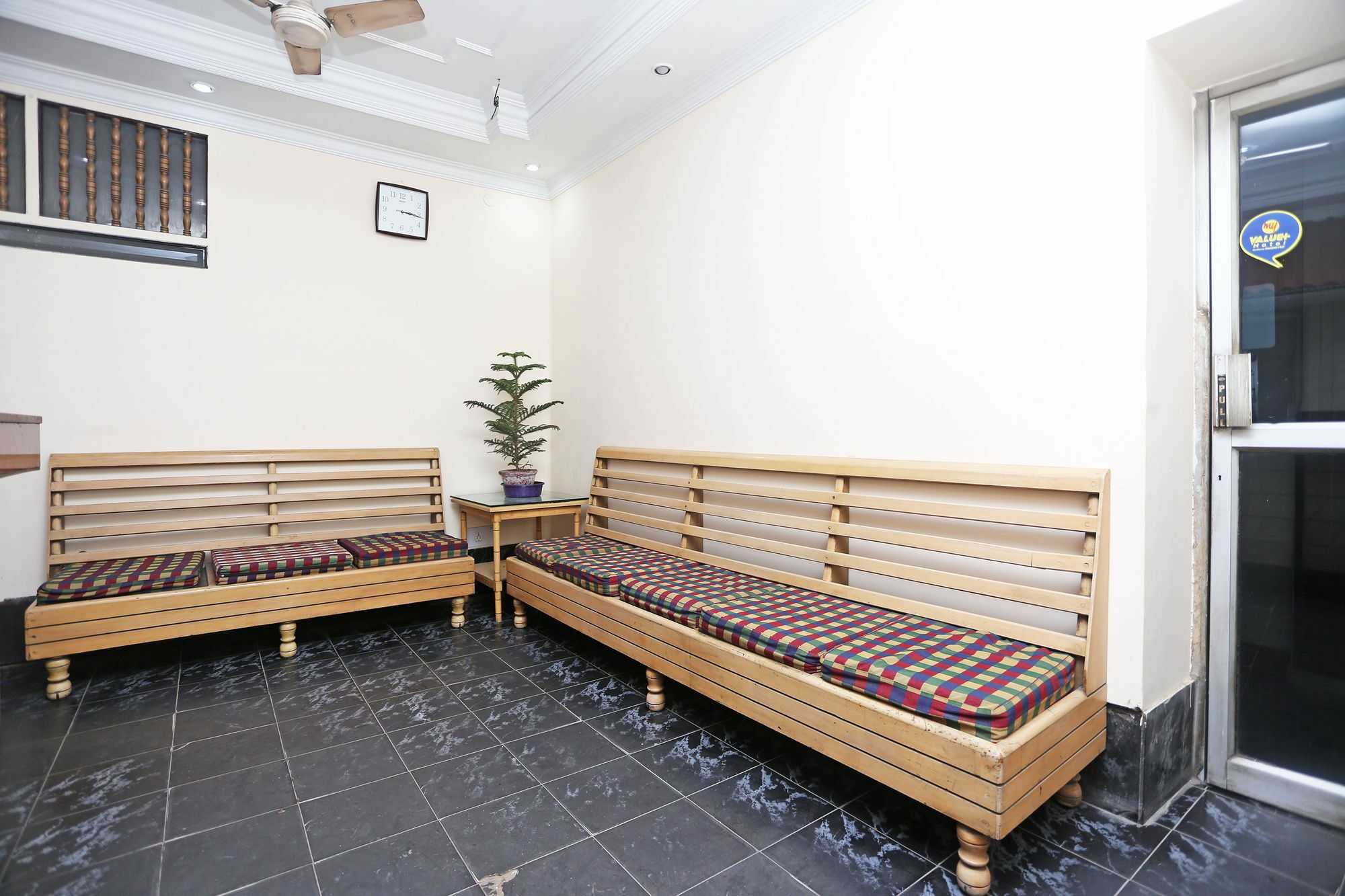 Oyo 9001 Hotel East West コルカタ エクステリア 写真